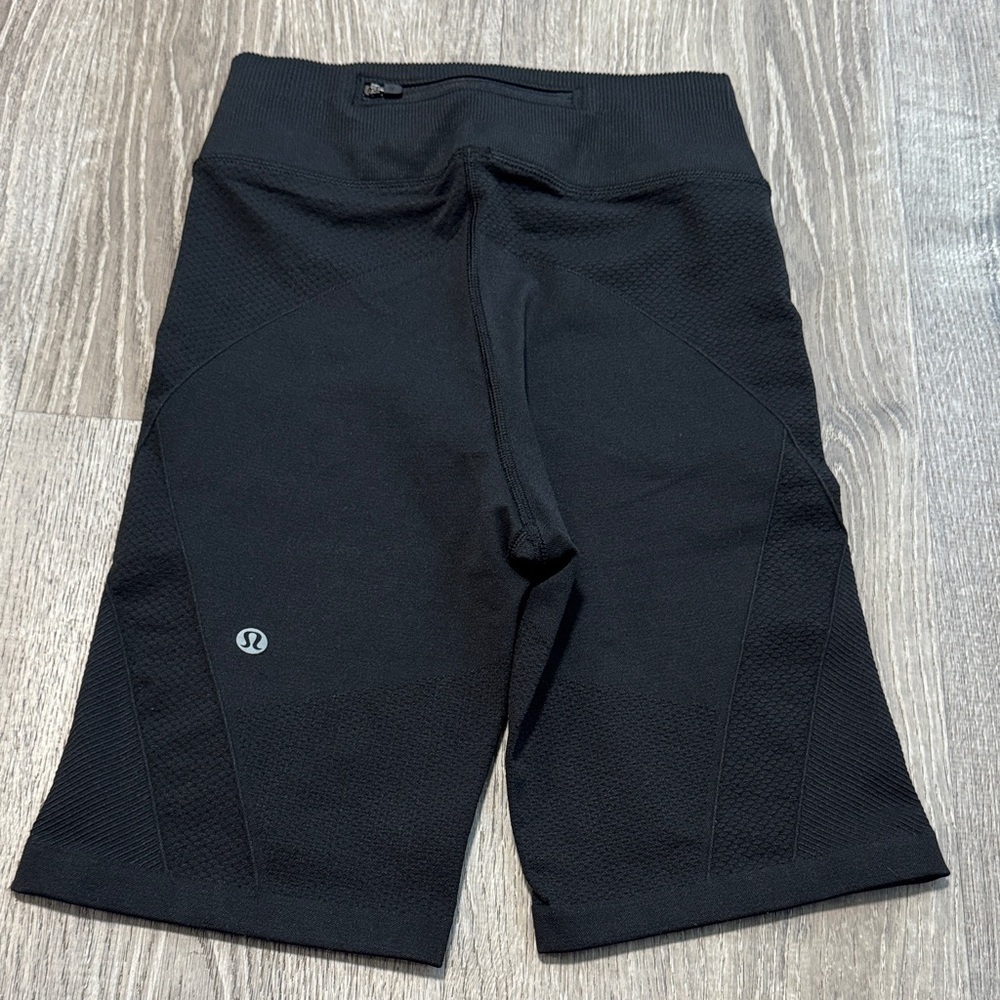 Lululemon For the Chill Of It High Rise Short 4” - Picture 2 of 6